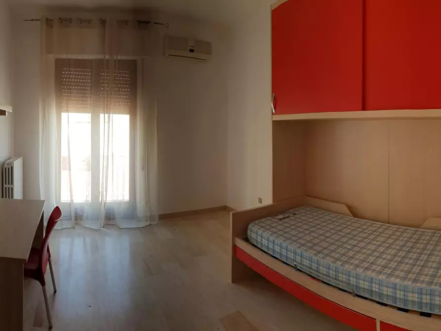 Immagine 3 di Camera in affitto  in Via Pietro Scrocco a Foggia