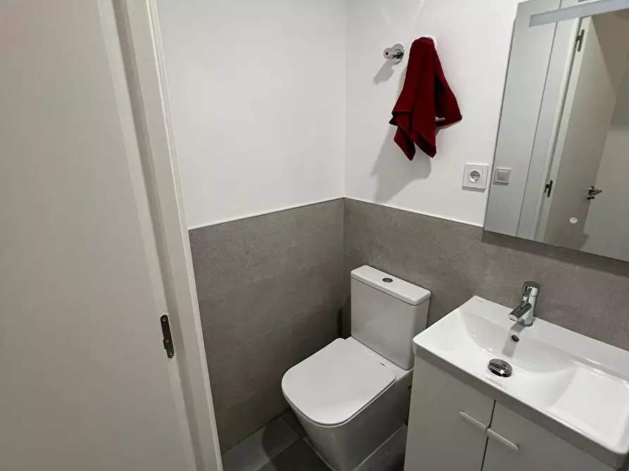 Immagine 6 di Camera in affitto  in Calle Alberola a Alicante/Alacant