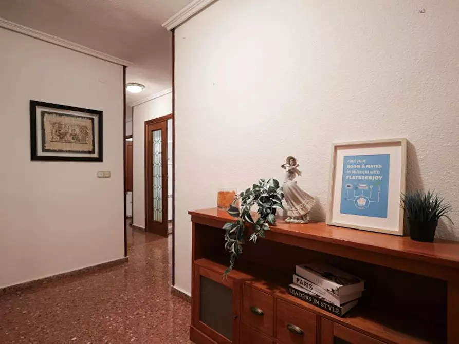 Immagine 8 di Appartamento in affitto  in Carrer d'Alfauir a Valencia