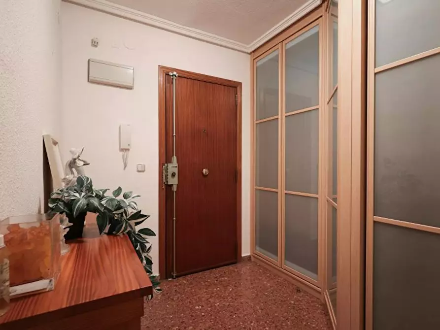 Immagine 9 di Appartamento in affitto  in Carrer d'Alfauir a Valencia