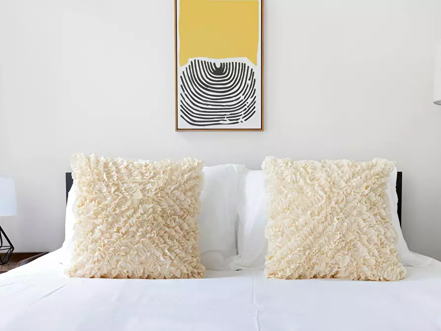 Immagine 2 di Camera in affitto  in East 93rd Street a Torino