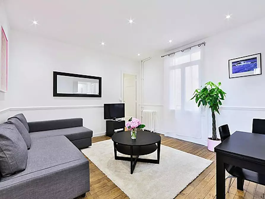 Immagine 3 di Appartamento in affitto  in Place de la Nation a Paris