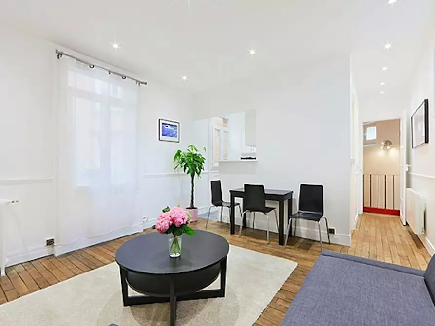 Immagine 4 di Appartamento in affitto  in Place de la Nation a Paris