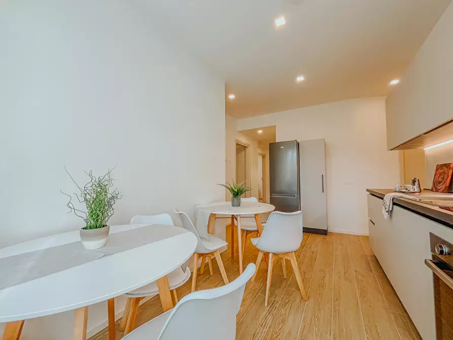 Immagine 2 di Camera in affitto  in Lungadige Marco Apuleio a Trento