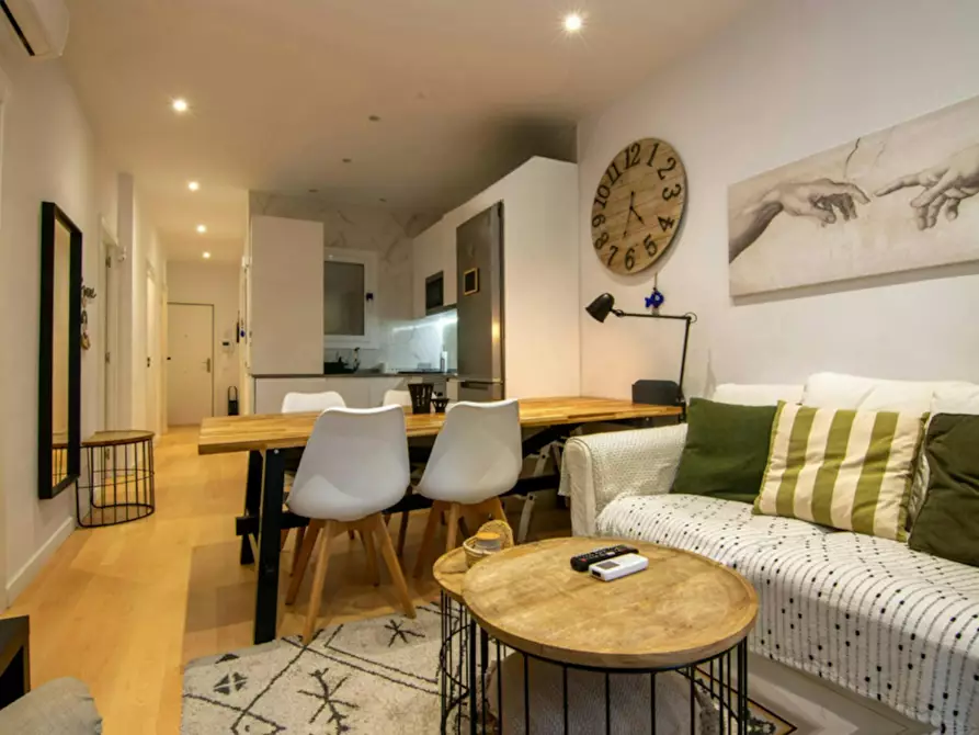 Immagine 2 di Appartamento in affitto  in Carrer de Pujades a Barcelona