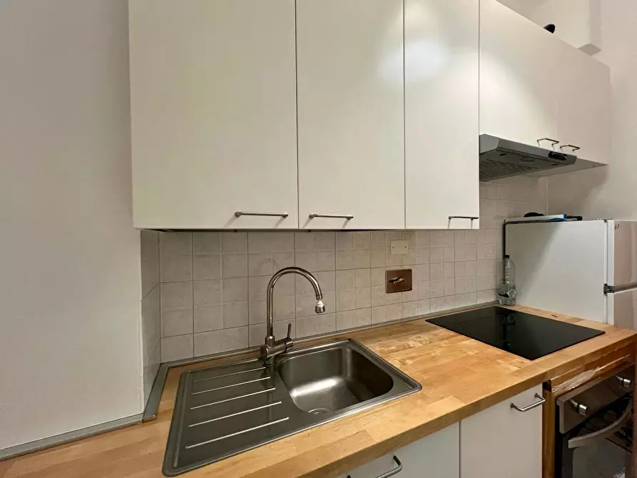 Immagine 3 di Camera in affitto  in Via Giovanni Francesco Barbieri a Bologna