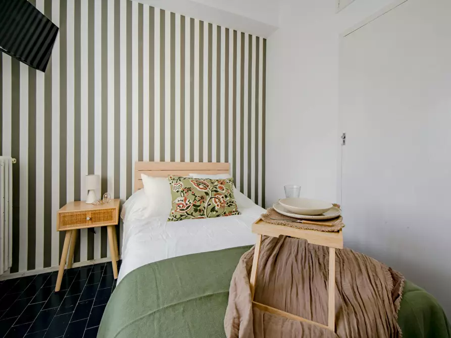 Immagine 4 di Camera in affitto  in Calle de Rodríguez Marín a Madrid