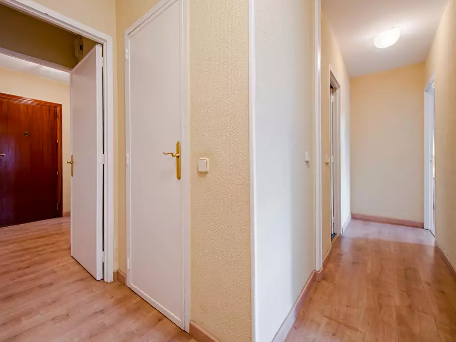 Immagine 6 di Camera in affitto  in Calle de Rodríguez Marín a Madrid