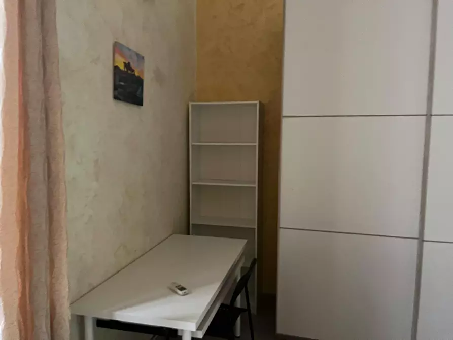 Immagine 4 di Camera in affitto  in Via Merulana a Roma