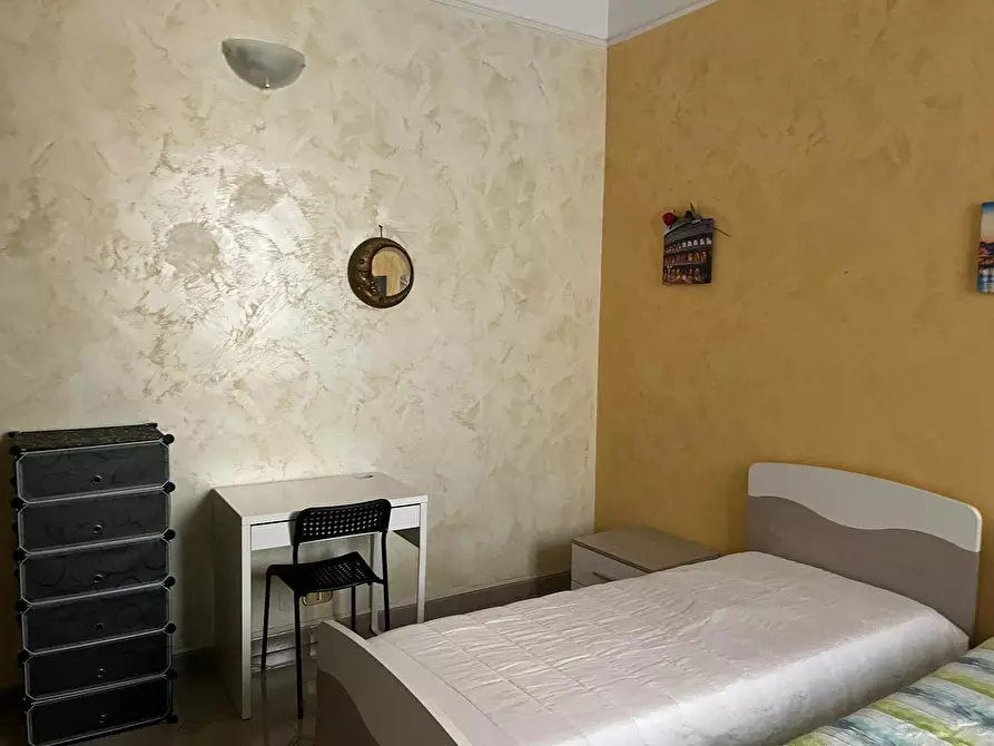 Immagine 3 di Camera in affitto  in Via Merulana a Roma
