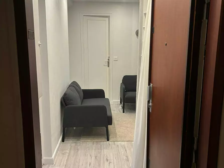 Immagine 2 di Appartamento in affitto  in Rue du Bicentenaire a Puteaux
