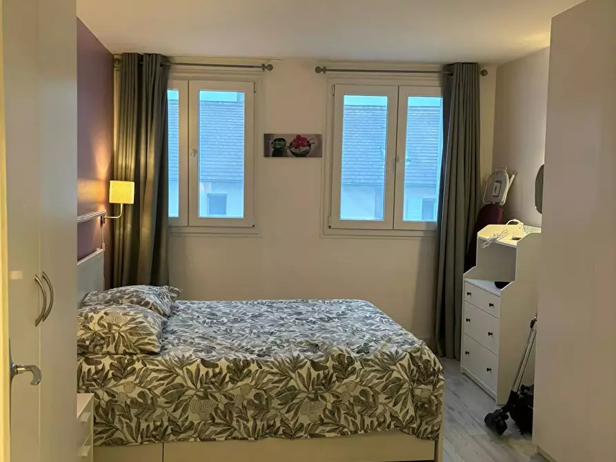 Immagine 8 di Appartamento in affitto  in Rue du Bicentenaire a Puteaux