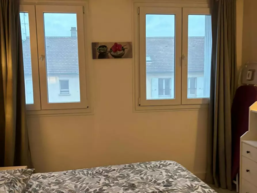 Immagine 6 di Appartamento in affitto  in Rue du Bicentenaire a Puteaux