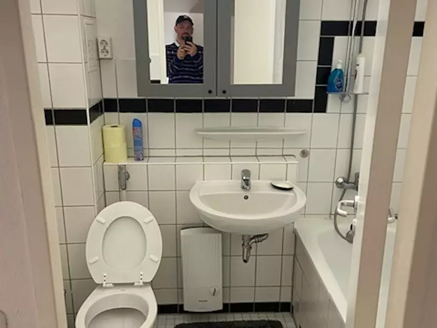 Immagine 6 di Appartamento in affitto  in Hohenstaufenstraße a Berlin