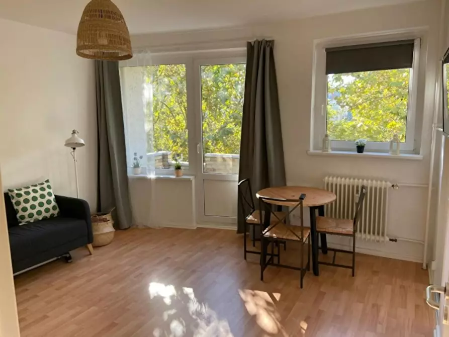 Immagine 1 di Appartamento in affitto  in Hohenstaufenstraße a Berlin