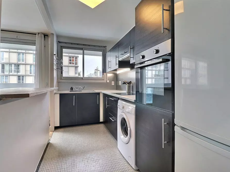 Immagine 8 di Appartamento in affitto  in Avenue Parmentier a Paris