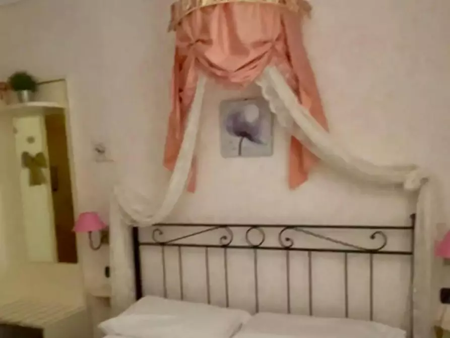 Immagine 1 di Camera in affitto  in Via Giuseppe Saragat a Pisa