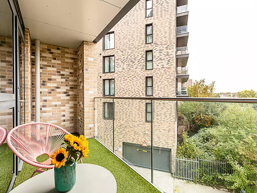 Immagine 9 di Appartamento in affitto  in Osiers Road a Wandsworth
