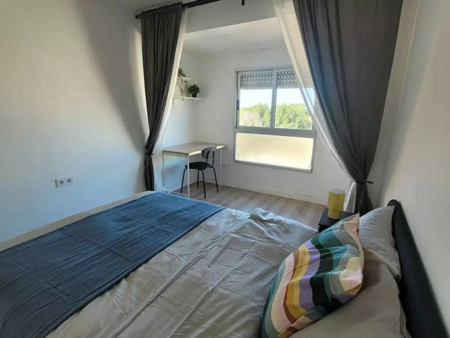 Immagine 5 di Camera in affitto  in Avinguda del Camí Nou a Xirivella