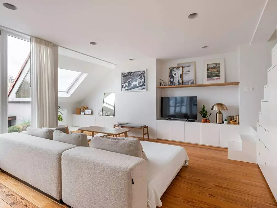 Immagine 6 di Appartamento in affitto  in Rue Lesbroussart a Ixelles