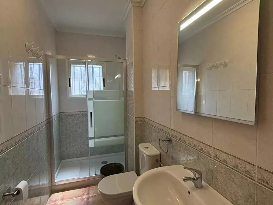 Immagine 7 di Casa indipendente in affitto  in Calle Río Odiel a Sarganella