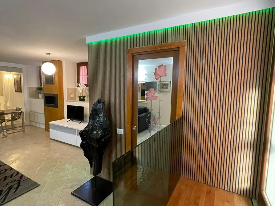 Immagine 6 di Appartamento in affitto  in Via delle Rose a Roma