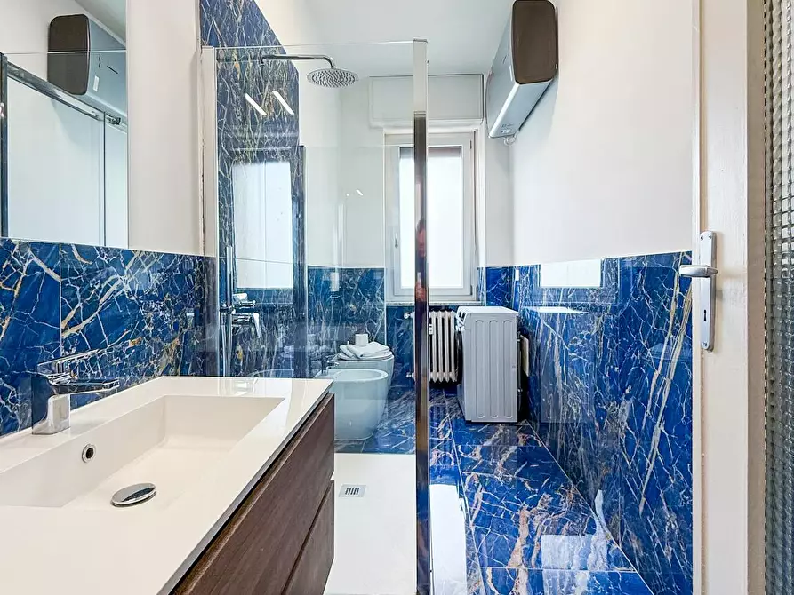 Immagine 10 di Appartamento in affitto  in Via Don Bosco a Torino