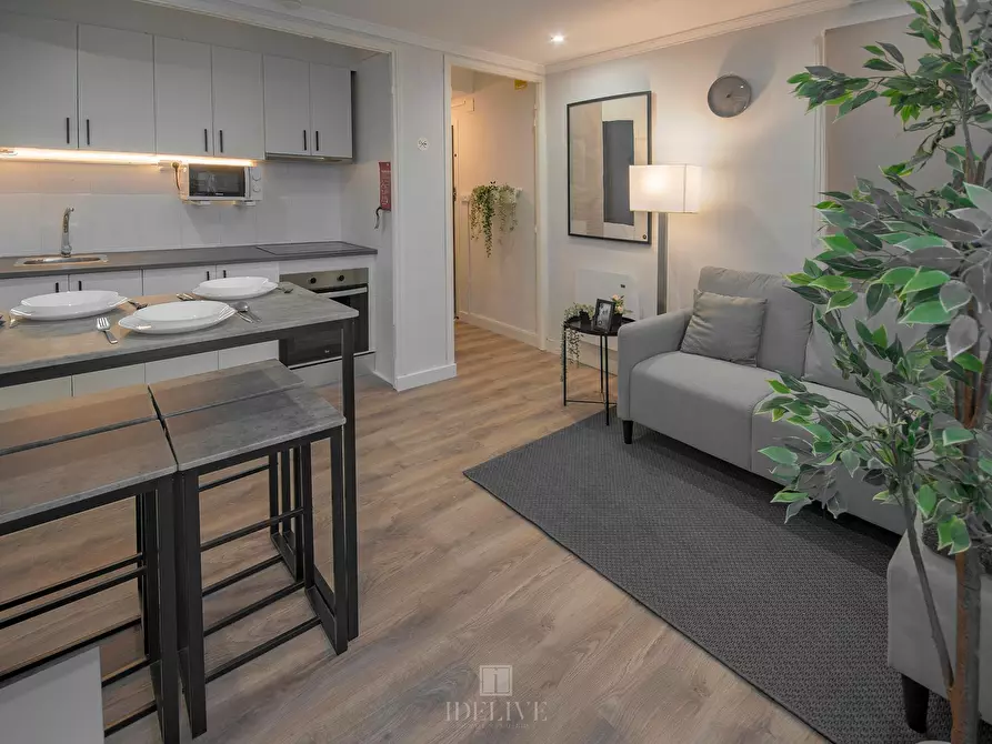 Immagine 6 di Camera in affitto  in Carrer d'Albània a Barcelona