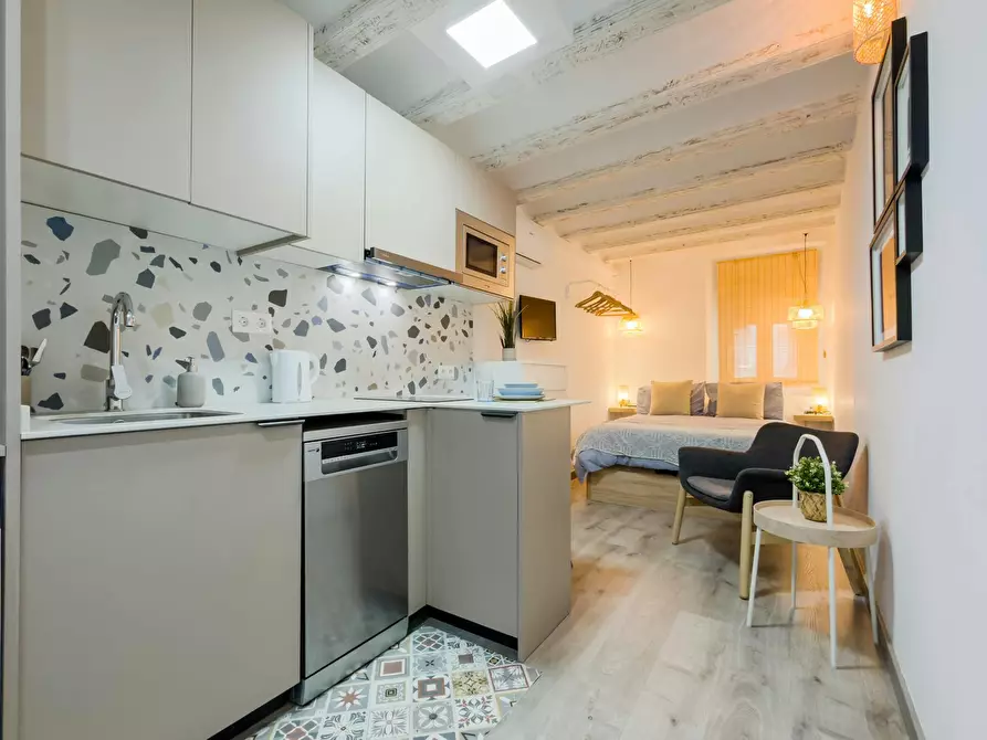 Immagine 1 di Appartamento in affitto  in Carrer d'En Robador a Barcelona