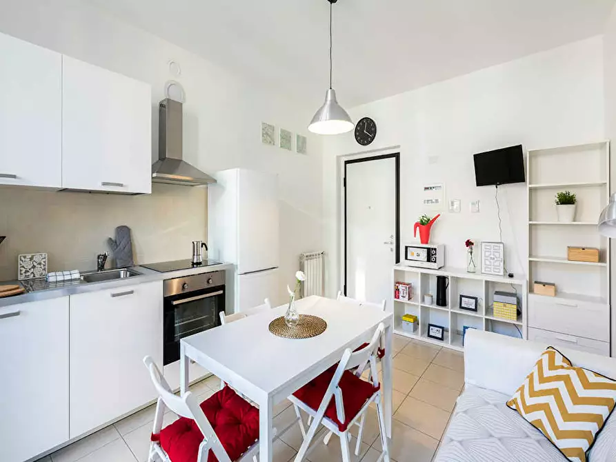 Immagine 9 di Appartamento in affitto  in Via Gardone a Milano