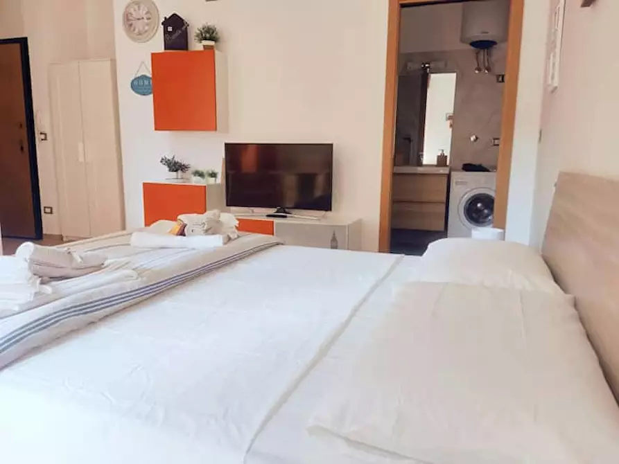 Immagine 4 di Appartamento in affitto  in Viale Carlo Berti Pichat a Bologna