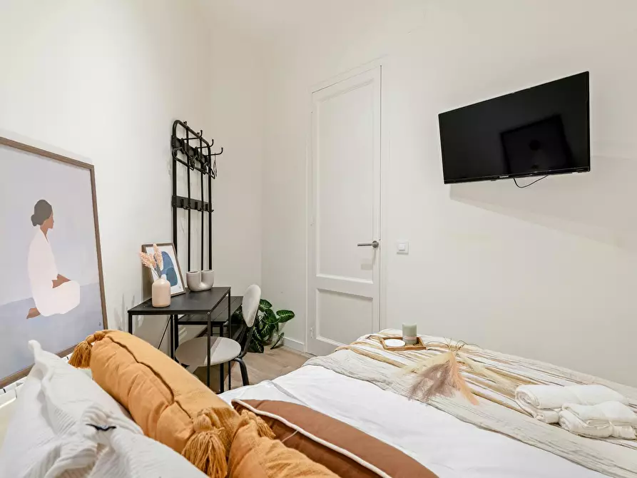 Immagine 2 di Camera in affitto  in Carrer del Comte Borrell a Barcelona