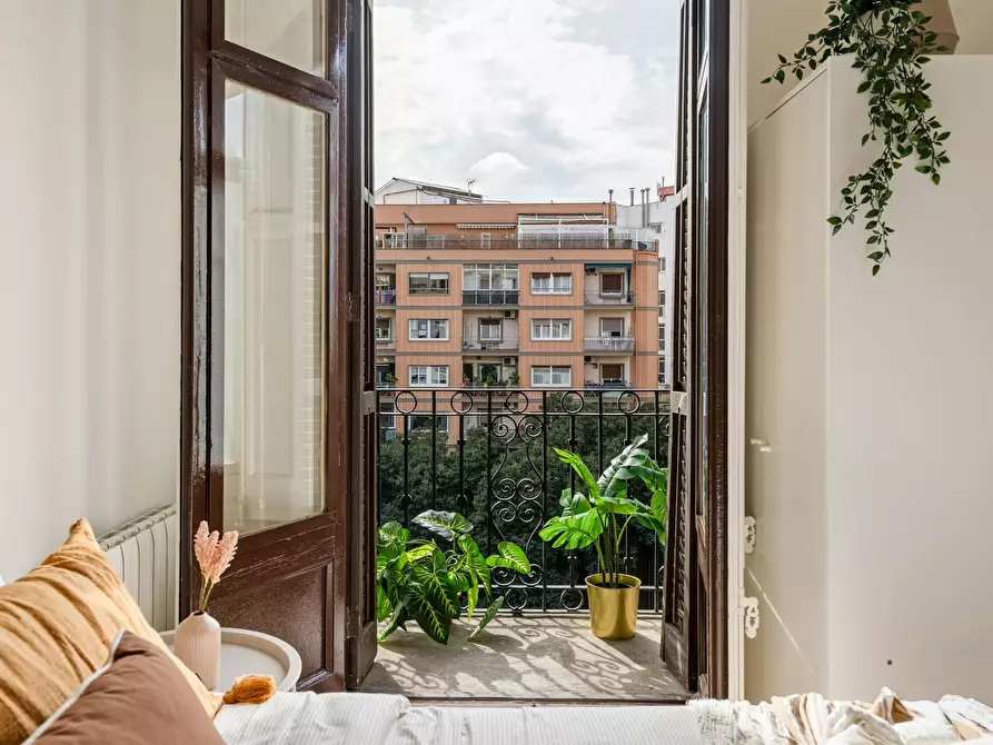 Immagine 3 di Camera in affitto  in Carrer del Comte Borrell a Barcelona
