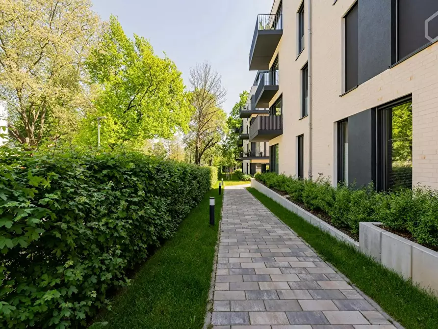 Immagine 9 di Appartamento in affitto  in Am Generalshof a Berlin
