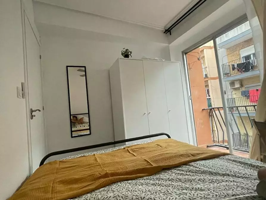 Immagine 3 di Camera in affitto  in Carrer del Cardenal Benlloch a Mislata