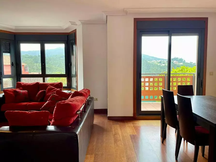 Immagine 9 di Casa indipendente in affitto  in Rúa o Viveiro a Vigo