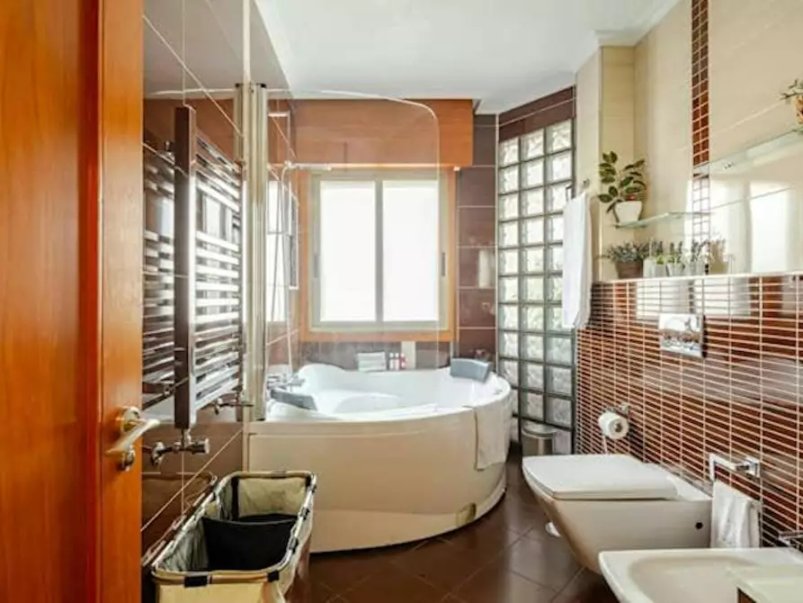 Immagine 6 di Appartamento in affitto  in Estrada Peinador - Os Valos a Sobrans, As (Guizan)