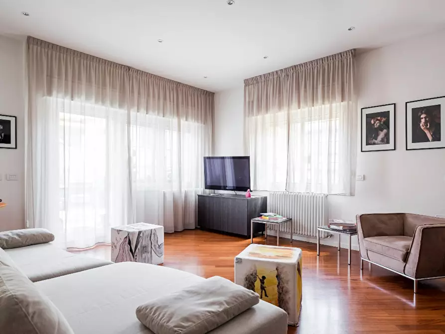 Immagine 4 di Appartamento in affitto  in Via Parigi a Bologna