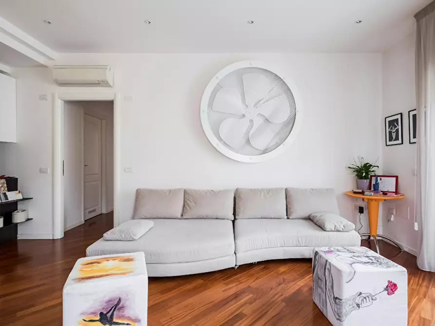 Immagine 1 di Appartamento in affitto  in Via Parigi a Bologna