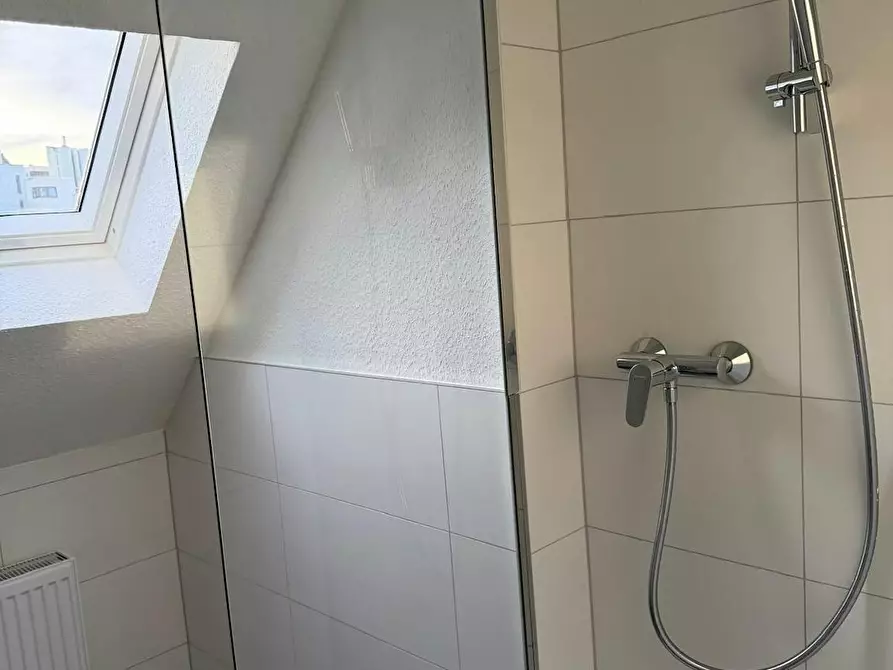 Immagine 8 di Camera in affitto  in Rather Straße a Düsseldorf