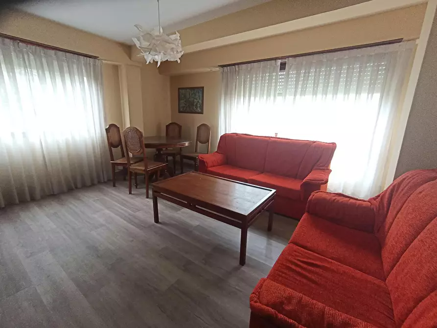 Immagine 2 di Appartamento in affitto  in Rúa Xuncal a Perillo (Santa Locaia)