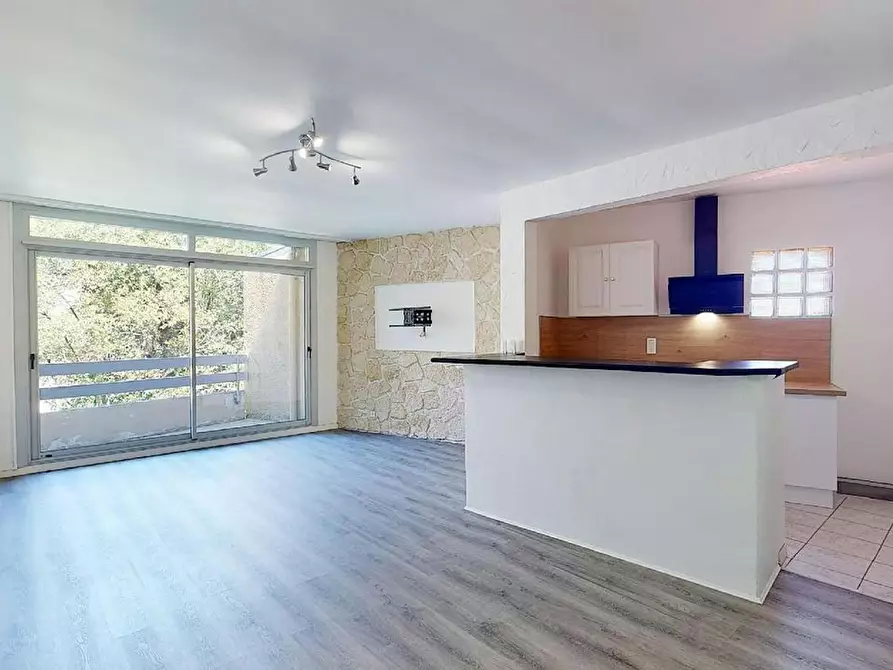 Immagine 1 di Appartamento in affitto  in Avenue Gaston Lacoste a Pau