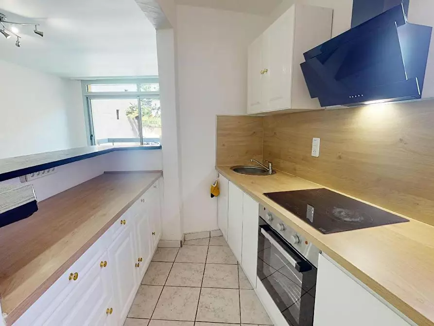 Immagine 7 di Appartamento in affitto  in Avenue Gaston Lacoste a Pau