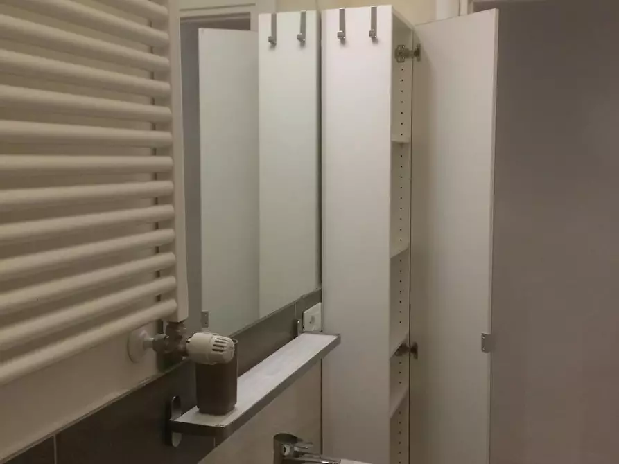 Immagine 9 di Camera in affitto  in Via San Vitale a Bologna