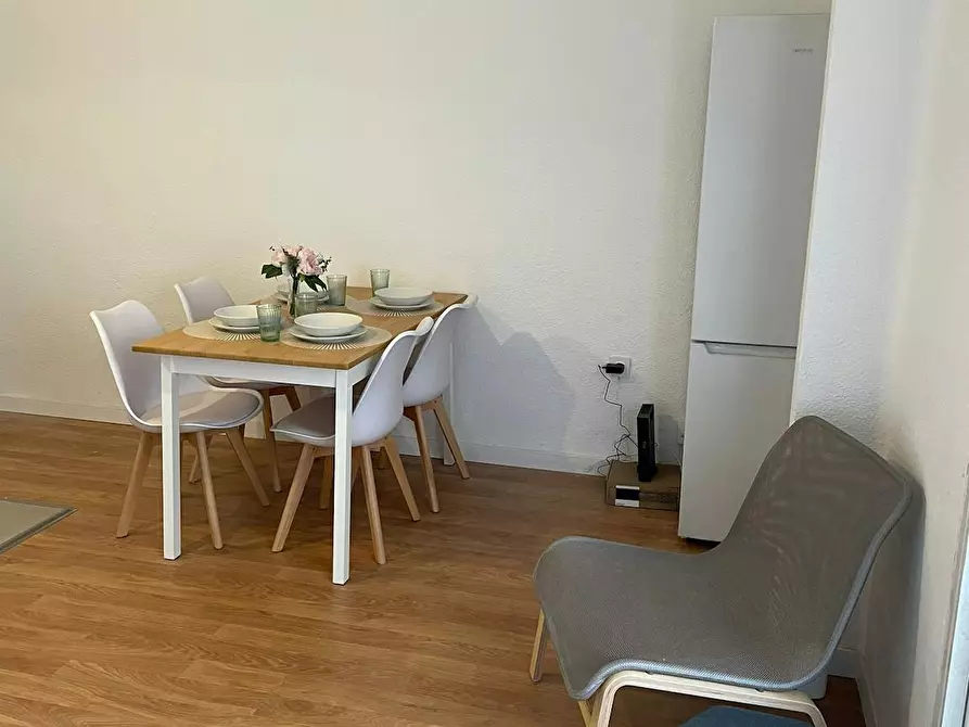 Immagine 8 di Camera in affitto  in Carrer d'Alcanyís a Valencia