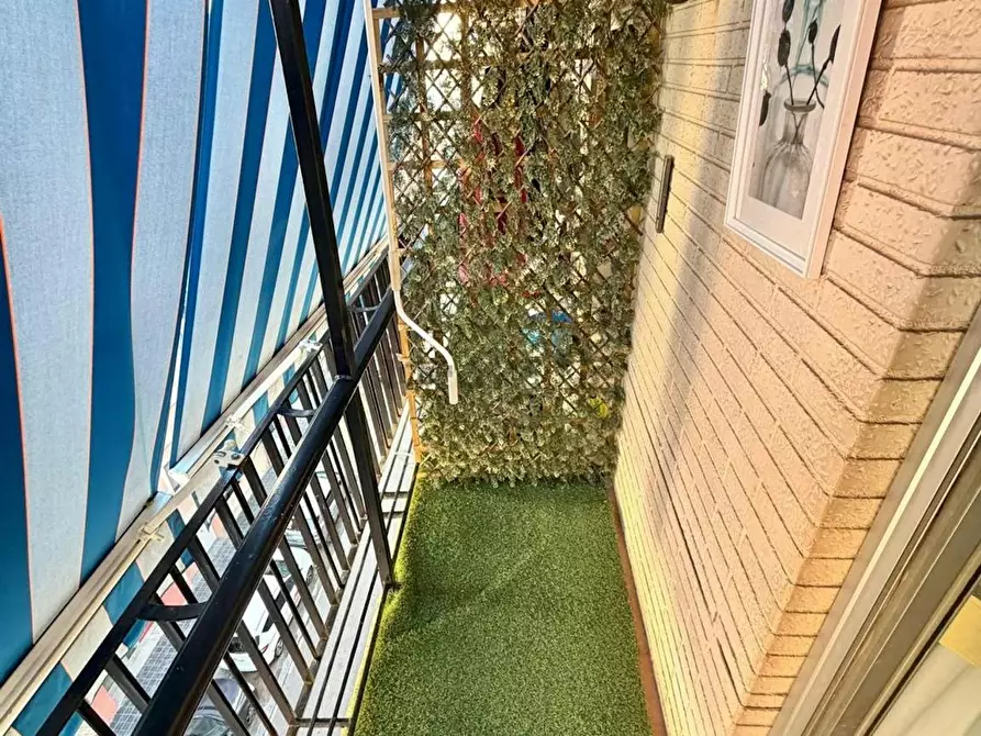Immagine 4 di Camera in affitto  in Carrer d'Agustí Sales a Valencia