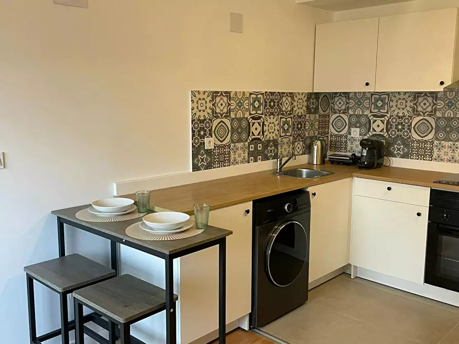 Immagine 10 di Camera in affitto  in Carrer d'Alcanyís a Valencia