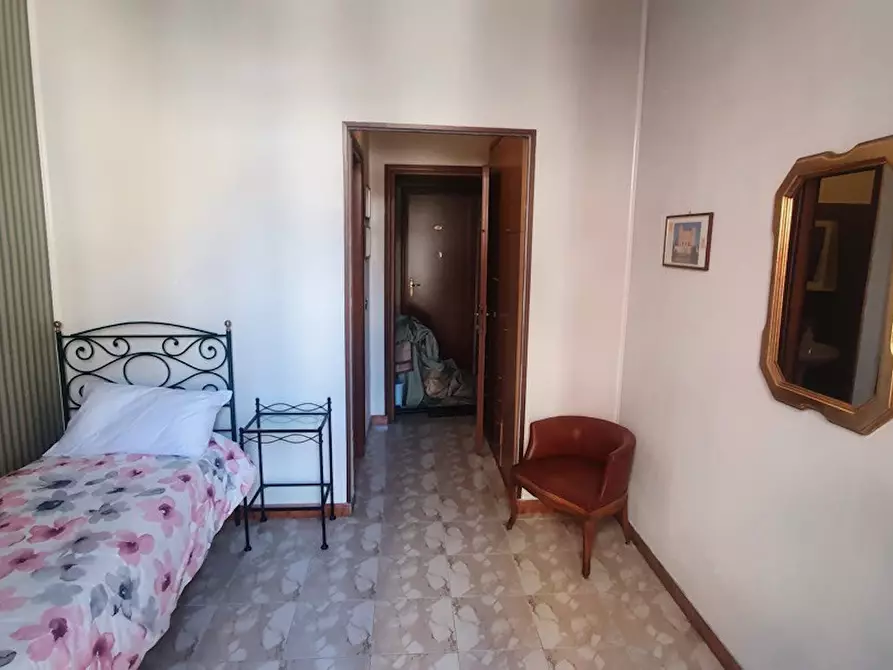 Immagine 3 di Camera in affitto  in Via Principessa Clotilde a Torino