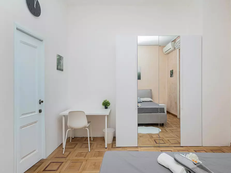 Immagine 8 di Camera in affitto  in Via Giovanni Battista Pergolesi a Milano