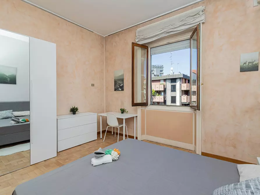 Immagine 7 di Camera in affitto  in Via Giovanni Battista Pergolesi a Milano